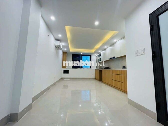 SIÊU PHẨM 7 TẦNG - THANG MÁY - Ô TÔ ĐỖ CỬA - FULL NỘI THẤT - DT38M2.