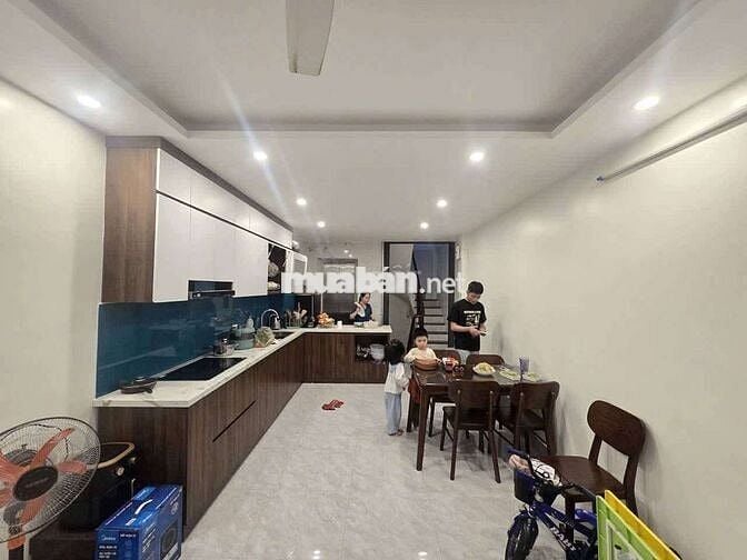 BÁN NHÀ 6 TẦNG - THANG MÁY XỊN SÒ - 41M2 - FULL NỘI THẤT - TÂN MAI -HM