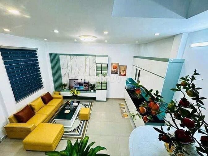 Bán nhà Bùi Xương Trạch 28m2,trước nhà 2.5m thoáng sáng, cách ô tô 20m