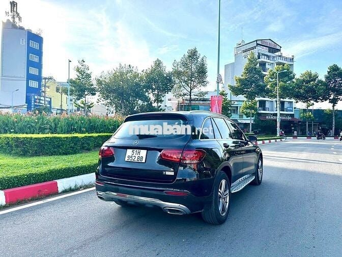 Mercedes-Benz GLC200 4Matic 2021 Đen