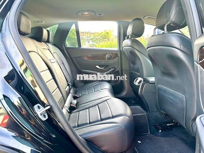 Mercedes-Benz GLC200 4Matic 2021 Đen