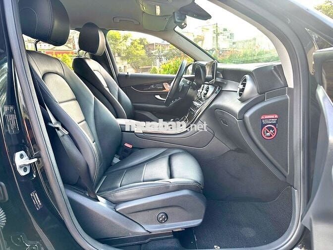 Mercedes-Benz GLC200 4Matic 2021 Đen