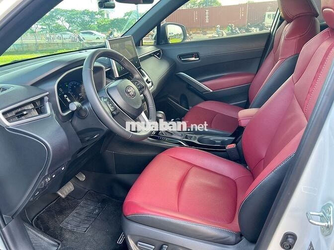 CROSS 1.8HV 2024- xăng lai điện - 18.000km