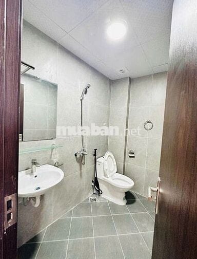 Bán nhà Bùi Xương Trạch, 40m2, xây mới, ngõ 3 gác tránh,sân để xe rộng