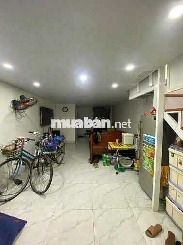 Bán Nhà Tập Thể Ki Ốt Phố Tam Trinh - Nhà Nằm Ở Chợ Kinh Doanh Sầm Uất