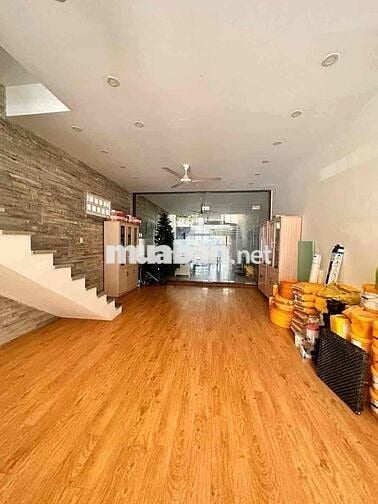 GIÁ BẤT NGỜ- BÁN NHANH NHÀ 4T -  MẶT PHỐ NGUYỄN HỮU THỌ