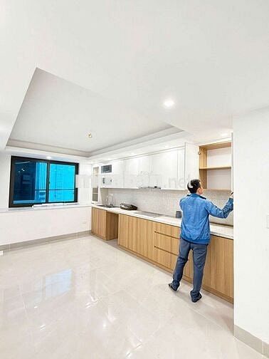 SIÊU PHẨM 7 TẦNG - THANG MÁY - Ô TÔ ĐỖ CỬA - FULL NỘI THẤT - DT38M2.