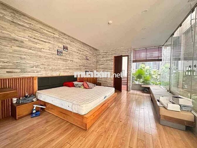 GIÁ BẤT NGỜ- BÁN NHANH NHÀ 4T -  MẶT PHỐ NGUYỄN HỮU THỌ