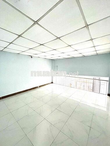 CHO THUÊ NHÀ NGUYÊN CĂN 2PN 2WC 80m2 NHÀ TRỐNG TẠI LÊ ĐỨC THỌ P15