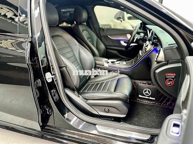 Mercedes Benz C Class 2019 C 300 AMG - 58000 km