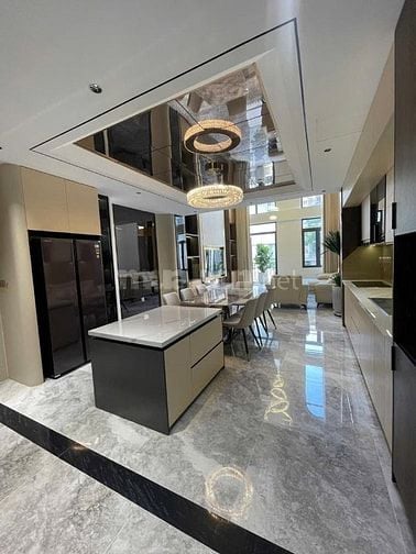 BÁN NHÀ CẠNH KHU QUẬN UỶ ĐỐNG ĐA - 6 TẦNG THANG MÁY - GIÁ 13 TỶ