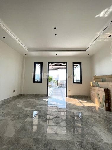 BÁN NHÀ CẠNH KHU QUẬN UỶ ĐỐNG ĐA - 6 TẦNG THANG MÁY - GIÁ 13 TỶ