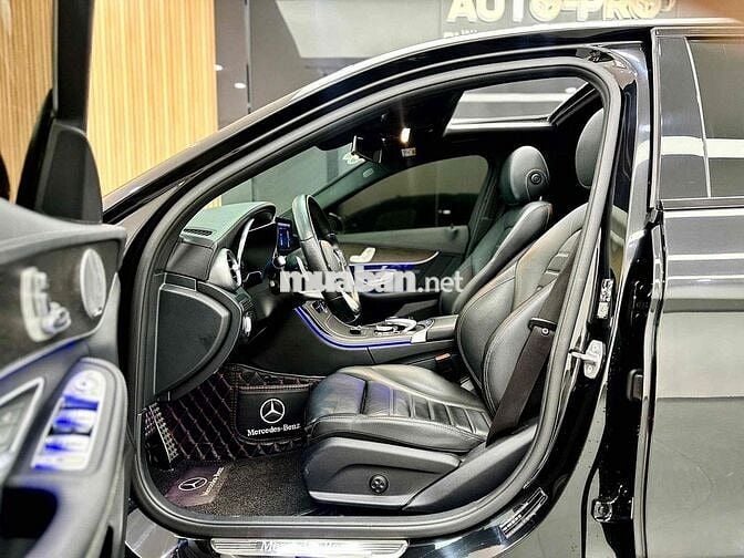 Mercedes Benz C Class 2019 C 300 AMG - 58000 km