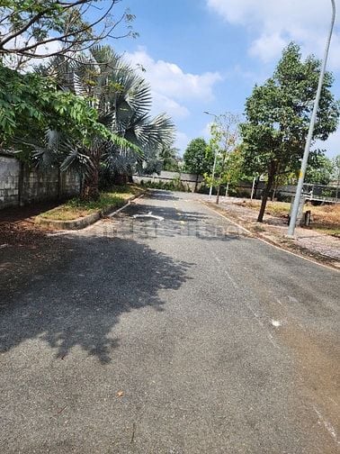 Bán đất dự án sổ hồng NGUYỄN DUY TRINH và ĐỖ XUÂN HỢP, dt : 5mx18m, 