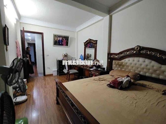 Mặt phố Vĩnh Hưng 75m 6 tầng thang máy