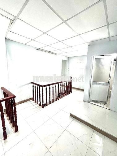 CHO THUÊ NHÀ NGUYÊN CĂN 2PN 2WC 80m2 NHÀ TRỐNG TẠI LÊ ĐỨC THỌ P15