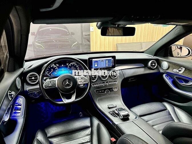 Mercedes Benz C Class 2019 C 300 AMG - 58000 km
