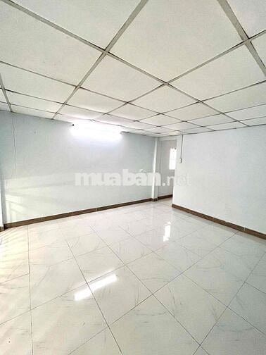 CHO THUÊ NHÀ NGUYÊN CĂN 2PN 2WC 80m2 NHÀ TRỐNG TẠI LÊ ĐỨC THỌ P15