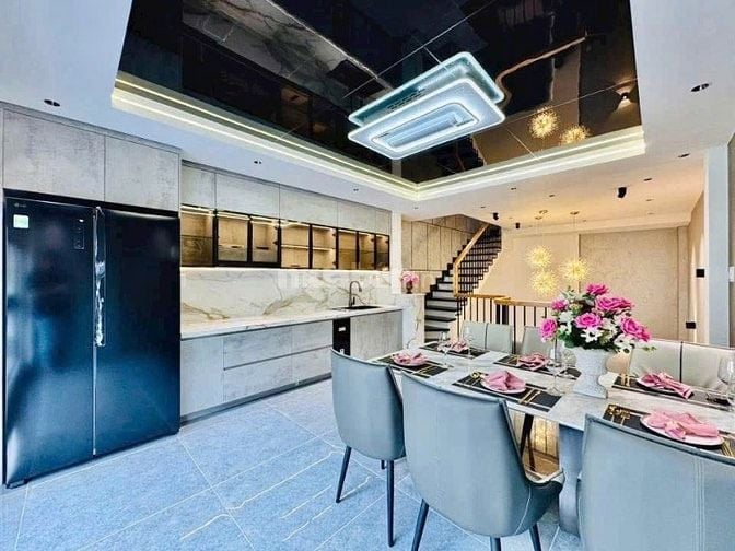 Bán nhà vị trí đẹp sổ riêng ở Cao Thắng P17 Q.Phú Nhuận Giá 4tỷ540