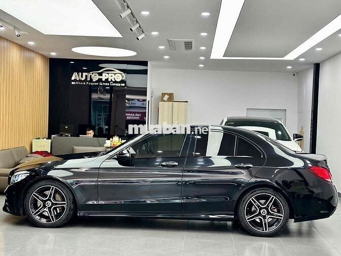 Mercedes Benz C Class 2019 C 300 AMG - 58000 km