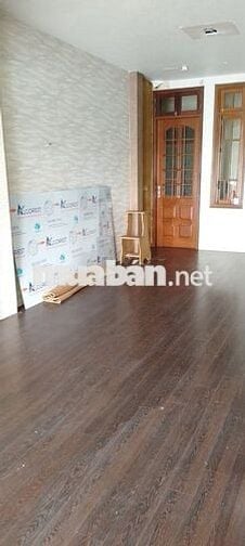 Chính chủ cho thuê mặt bằng 30m² tầng 1 mặt đường Hoàng Hoa Thám