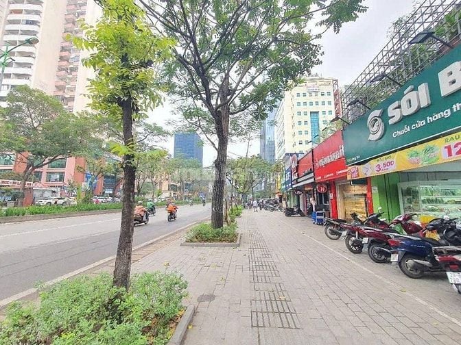 Cho thuê nhà mặt Phố Láng Hạ, Kinh Doanh, 60m2* 4T, MT4.2m, 42 Triệu