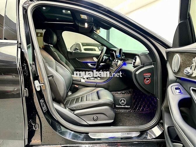 Mercedes Benz C Class 2019 C 300 AMG - 58000 km