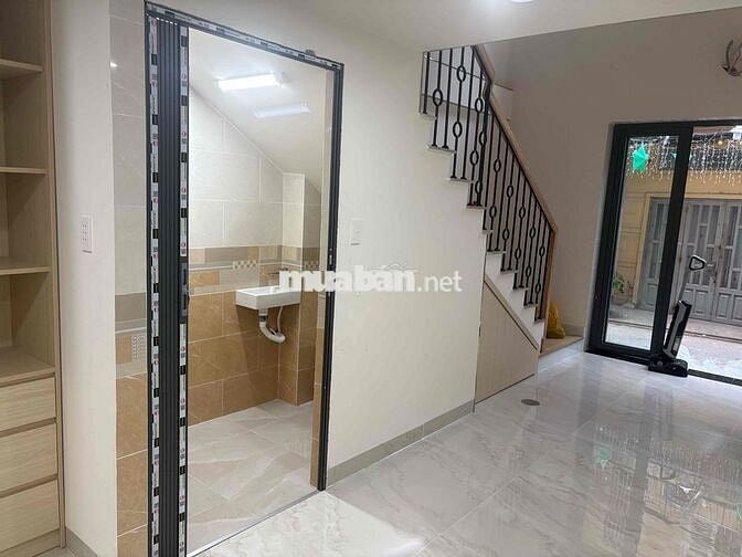 nhà mới cho thuê ( chính chủ không qua mô giới )