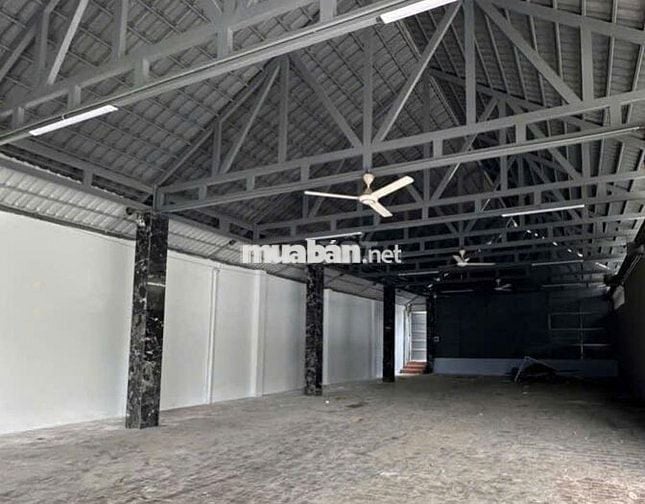 Cho thuê kho bãi Quận 7 DT 6000m - PCCC tự động - tách lẻ được