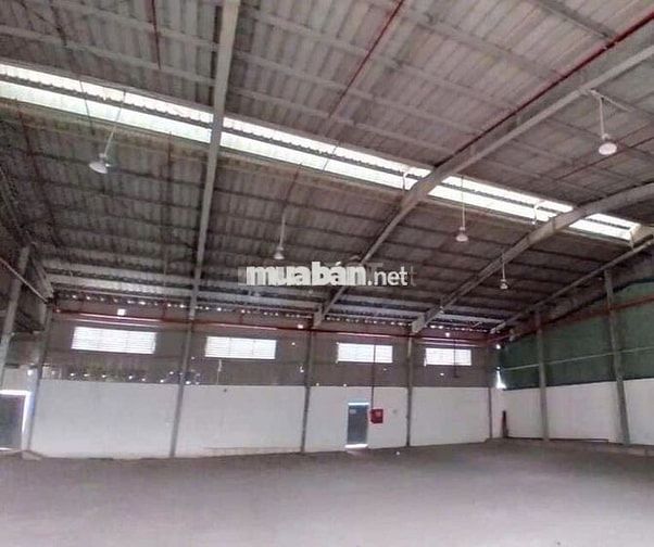 Cho thuê kho xưởng Quận 7 PCCC nước tự động DT 1100m2 xe cont 24/7