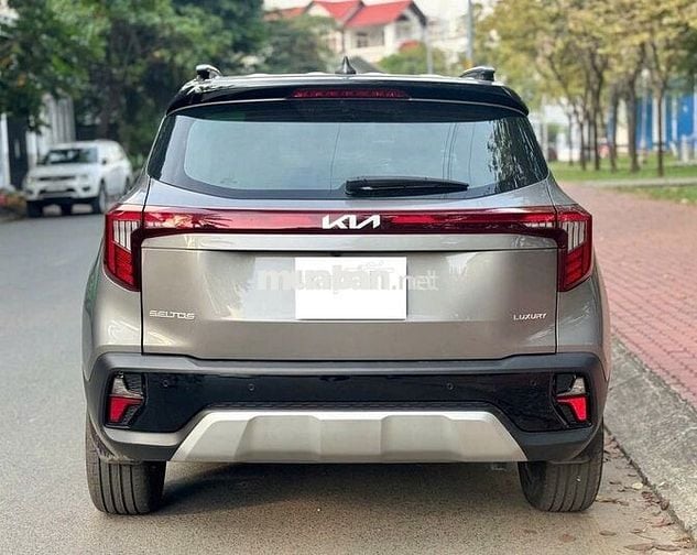 Kia Seltos 2025 Luxury 1.5 AT 10,000 Km siêu lướt.