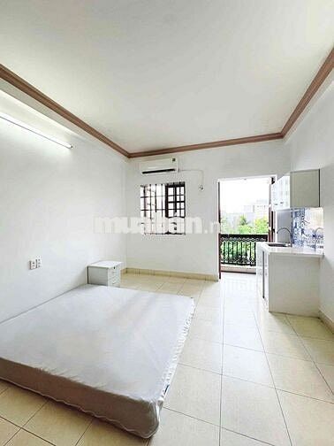 CHDV 2 mặt bằng + 13 phòng 9 wc luôn full >90%/năm