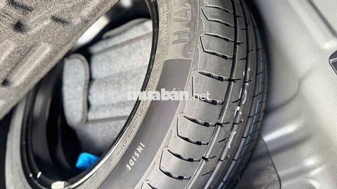 Kia Seltos 2025 Luxury 1.5 AT 10,000 Km siêu lướt.