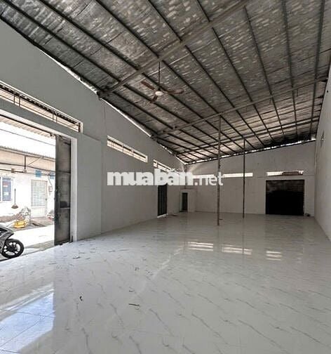 Cho thuê nhà kho Quận 7 giá rẻ  DT 1200m2 có Pccc tự động phun nước