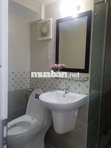 Căn hộ .Trường sa .  52m2 . 2pn. Sổ hồng riêng . Có thang máy .