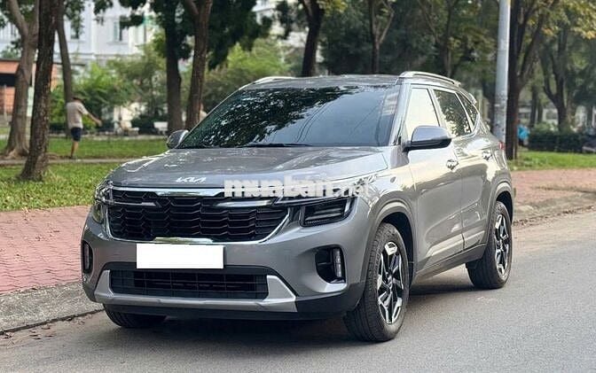Kia Seltos 2025 Luxury 1.5 AT 10,000 Km siêu lướt.