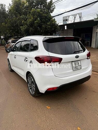 Kia Rondo 2018 Số sàn màu Trắng