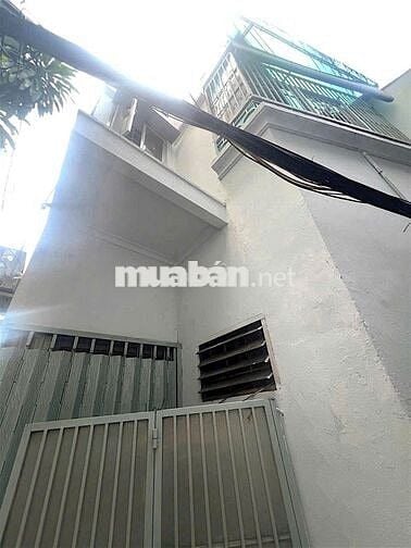 ĐỐI DIỆN MAILISA HUỲNH VĂN BÁNH-PHÚ NHUẬN-HẺM 1/-XH CÁCH 2 CĂN-CHỈ 2T6