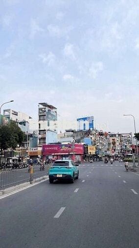 Nhà mặt tiền đường Thành Thái + Tô Hiến Thành bán dụng cụ y tế