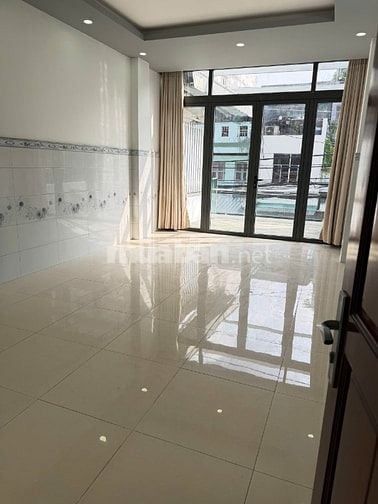 Chính chủ cho thuê nhà MT Lạc Long Quân Q.11 - 50m2 -  42 triệu/tháng