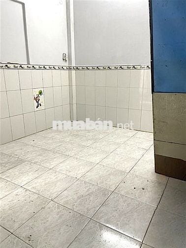 ĐỐI DIỆN MAILISA HUỲNH VĂN BÁNH-PHÚ NHUẬN-HẺM 1/-XH CÁCH 2 CĂN-CHỈ 2T6