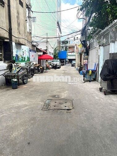 ĐỐI DIỆN MAILISA HUỲNH VĂN BÁNH-PHÚ NHUẬN-HẺM 1/-XH CÁCH 2 CĂN-CHỈ 2T6