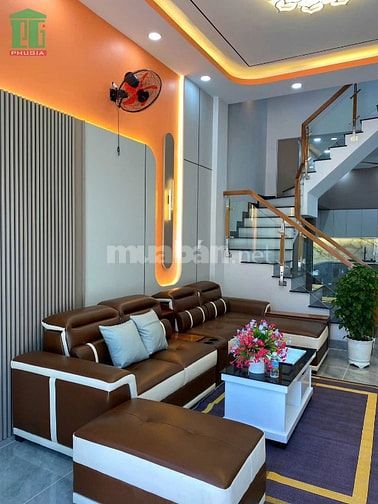 Bán nhà 3 tấm mới xây 100% tại KDC Cát Tường Phú Sinh - Full nội thất