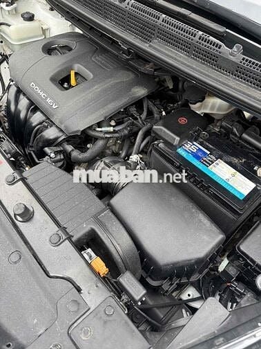 Kia Rondo 2018 Số sàn màu Trắng