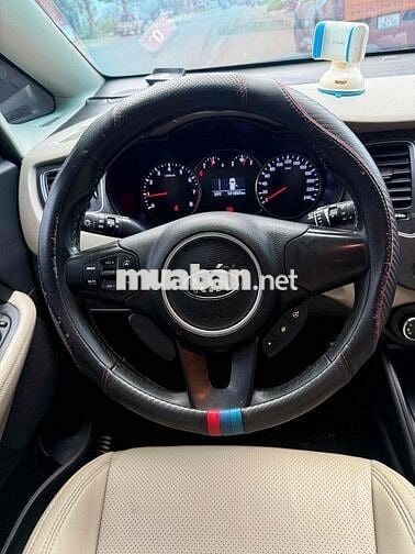 Kia Rondo 2018 Số sàn màu Trắng