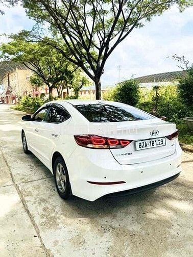 Hyundai Elantra 2018 1.6 MT - 9000 km