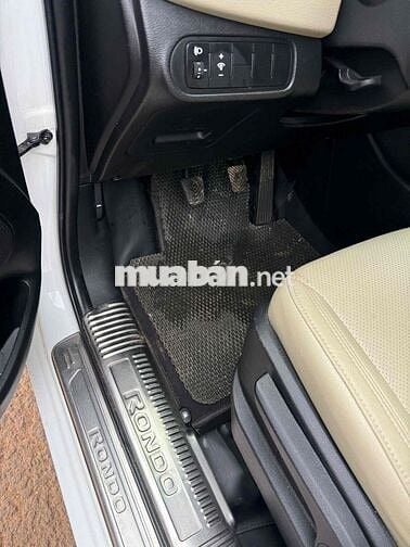 Kia Rondo 2018 Số sàn màu Trắng