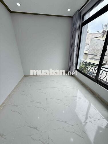 NHÀ ĐẸP MỚI XÂY VÀO Ở - HẺM XE HƠI THÔNG - MÃ LÒ