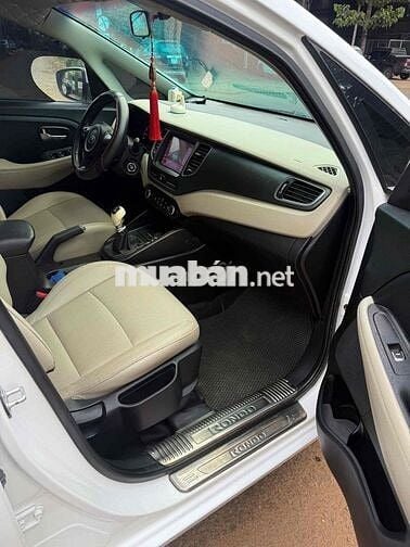 Kia Rondo 2018 Số sàn màu Trắng
