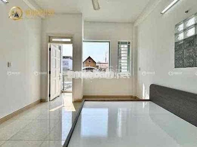 STUDIO 40m2 - BAN CÔNG - FULL NỘI THẤT NGAY LUỸ BÁN BÍCH TÂN PHÚ